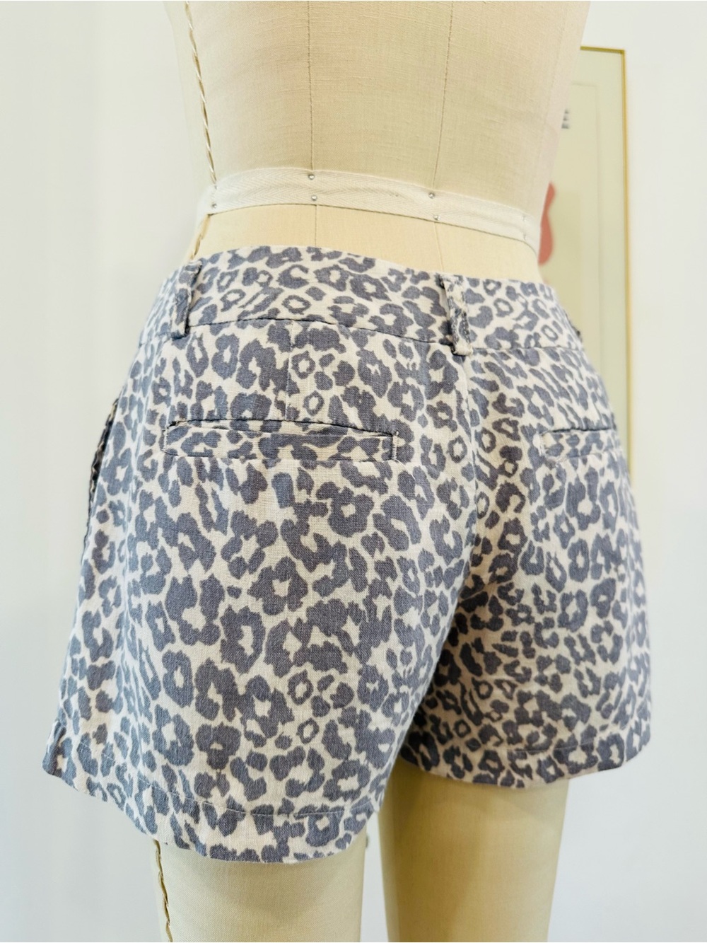Leopard Print Low Rise Linen Shorts - Picture 11 of 15